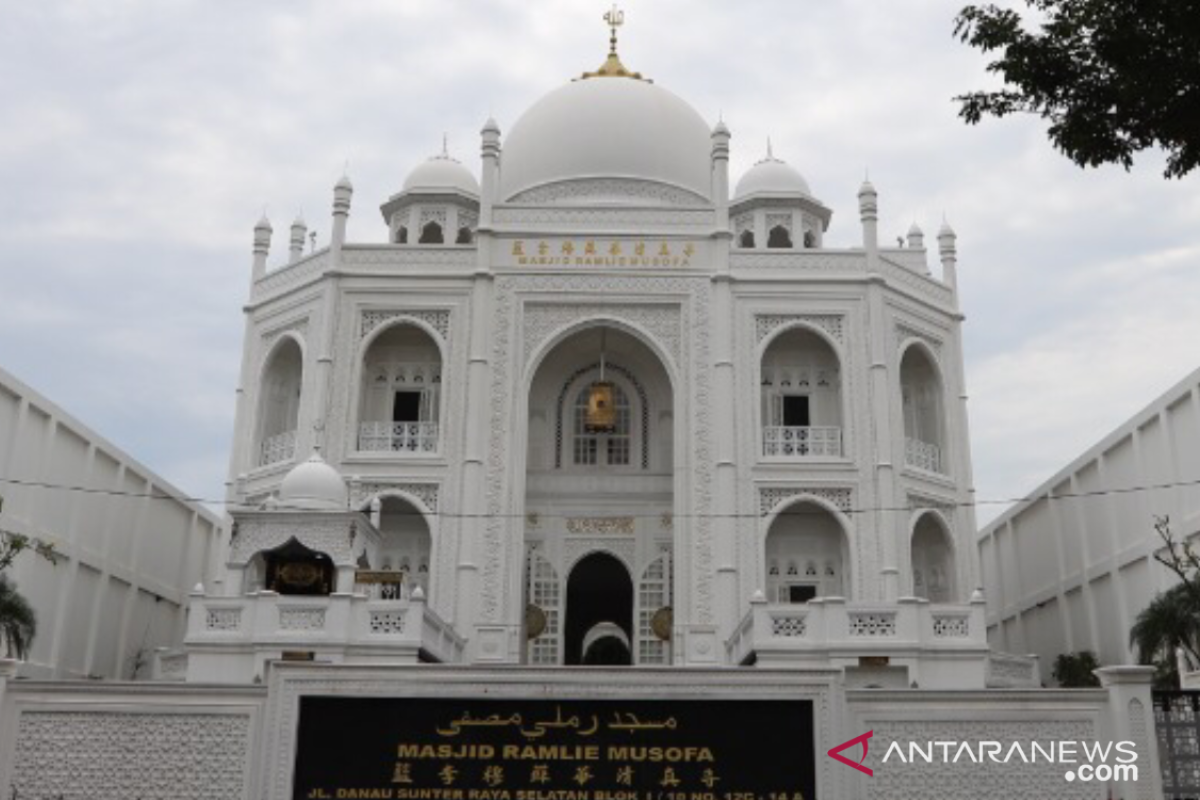 10 masjid termegah di Jabodetabek, wajib dikunjungi saat berwisata