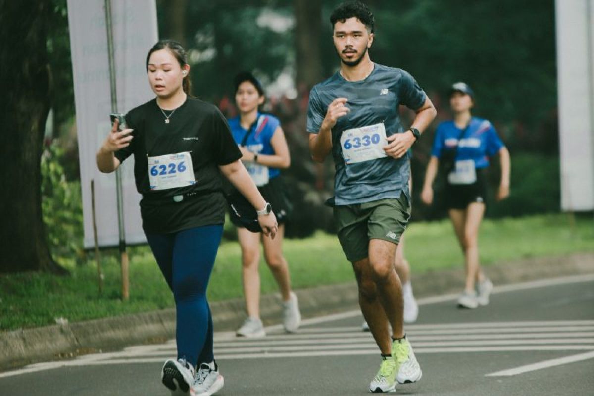 8 referensi sepatu lari terbaik tahun 2024