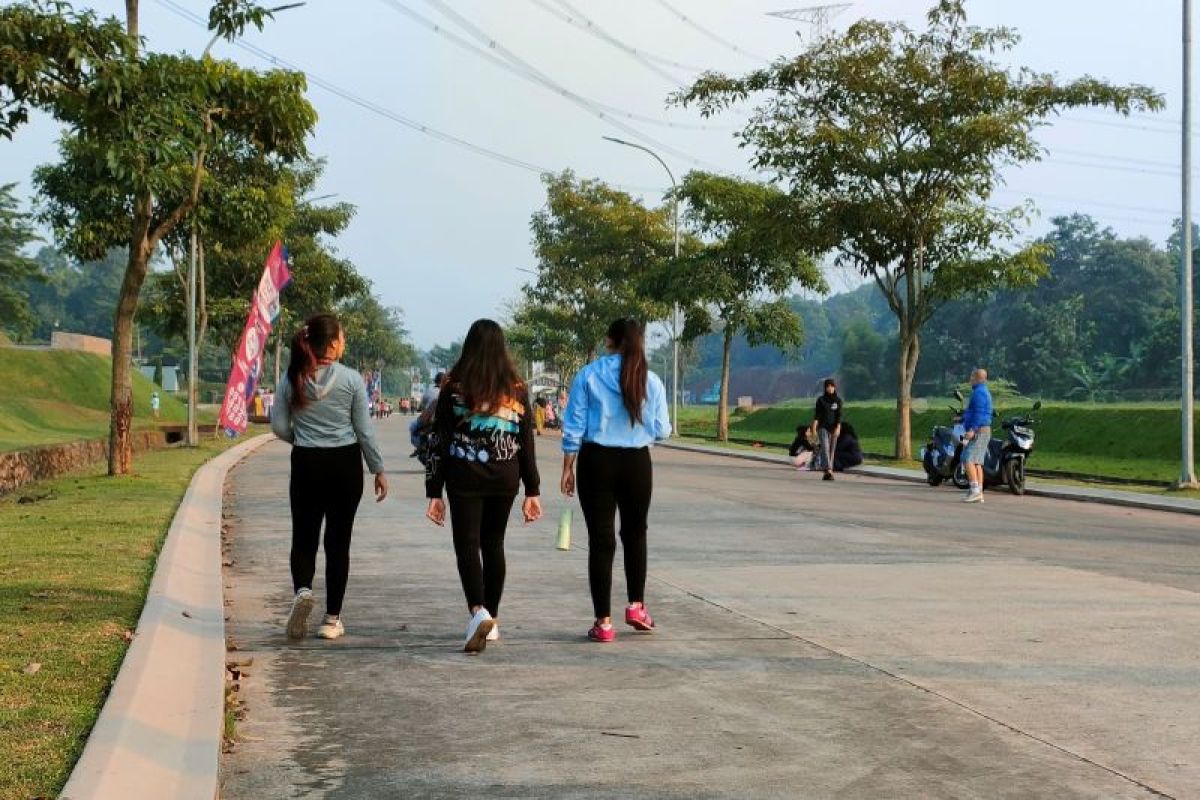 Jalan kaki setiap pagi baik untuk otot dan otak