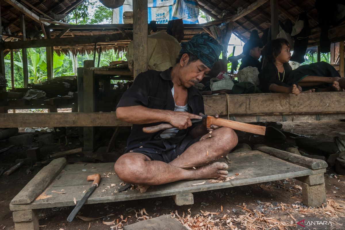 Mengenal Suku Baduy dalam dan luar: Perbedaan dan tradisinya